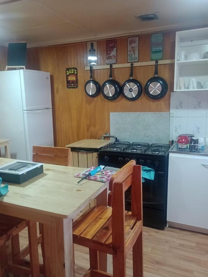 Isla Yu Backpacker Hostel ปวยร์โตนาตาเลส ภายนอก รูปภาพ