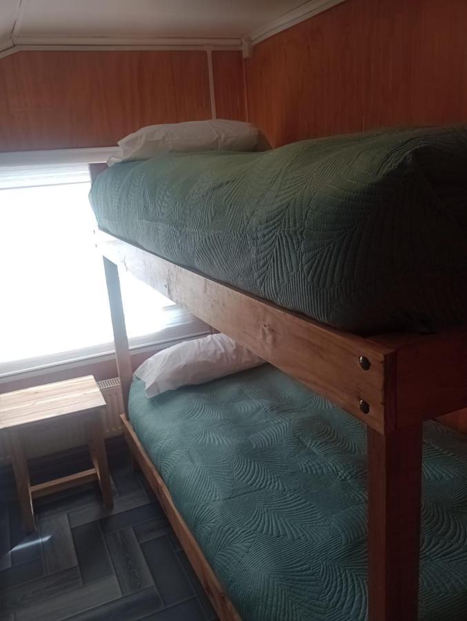 Isla Yu Backpacker Hostel ปวยร์โตนาตาเลส ภายนอก รูปภาพ