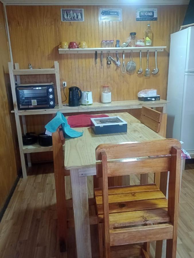 Isla Yu Backpacker Hostel ปวยร์โตนาตาเลส ภายนอก รูปภาพ